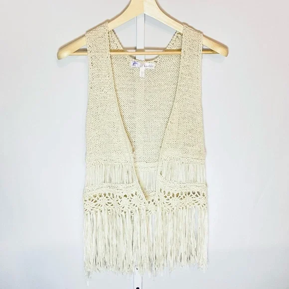 Boho Style Lightweight, Open Knit, Fringed Hem Vest - Picture 2 of 6